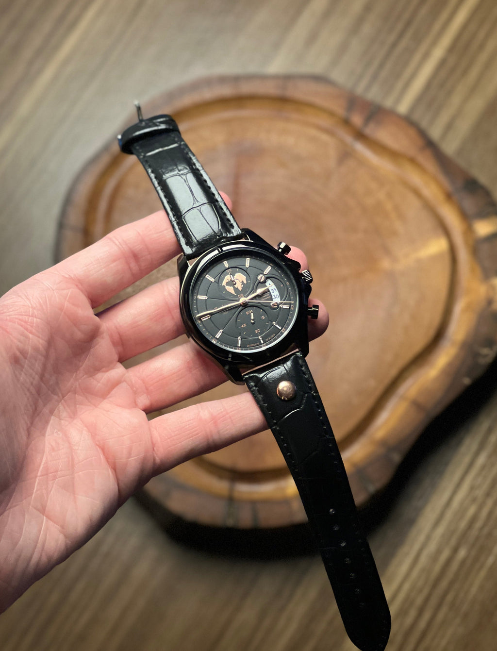 Crown — The Meridian Chronograph Black